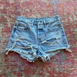 Levi’s Premium label 501 high waisted denim shorts 26
